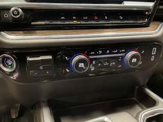 2023 Chevrolet Silverado 1500 in St-Jérôme, Quebec - 12 - w320h240px