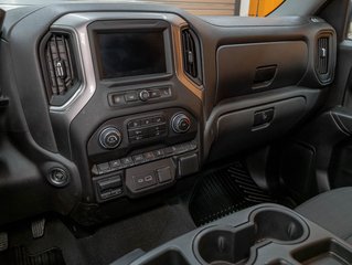 Chevrolet Silverado 1500  2024 à St-Jérôme, Québec - 17 - w320h240px