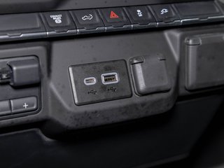 Chevrolet Silverado 2500HD  2023 à St-Jérôme, Québec - 21 - w320h240px