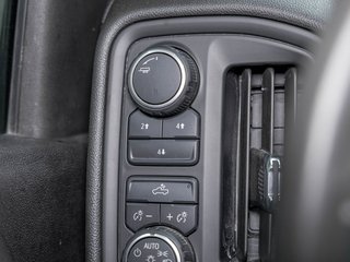 Chevrolet Silverado 2500HD  2023 à St-Jérôme, Québec - 23 - w320h240px