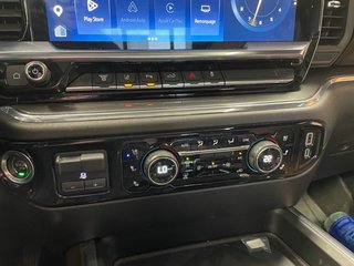 Chevrolet Silverado 2500HD  2024 à St-Jérôme, Québec - 14 - w320h240px
