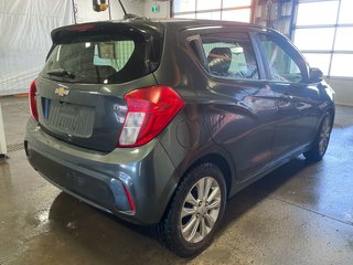 Chevrolet Spark  2017 à St-Jérôme, Québec - 8 - w320h240px