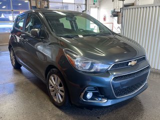 Chevrolet Spark  2017 à St-Jérôme, Québec - 9 - w320h240px