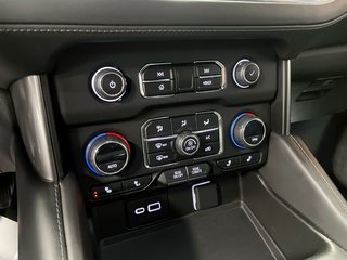 Chevrolet Suburban  2023 à St-Jérôme, Québec - 13 - w320h240px