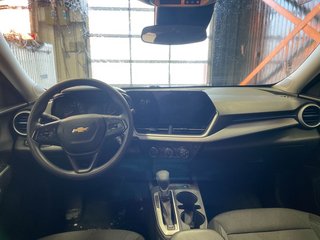 Chevrolet Trax  2024 à St-Jérôme, Québec - 10 - w320h240px