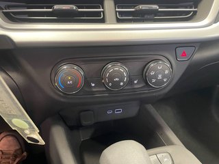 Chevrolet Trax  2024 à St-Jérôme, Québec - 12 - w320h240px