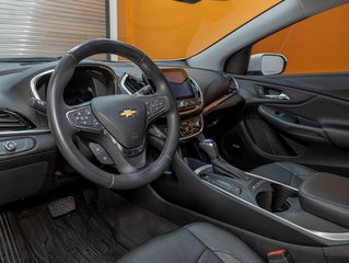 2017 Chevrolet Volt in St-Jérôme, Quebec - 2 - w320h240px