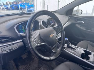 Chevrolet Volt  2017 à St-Jérôme, Québec - 3 - w320h240px