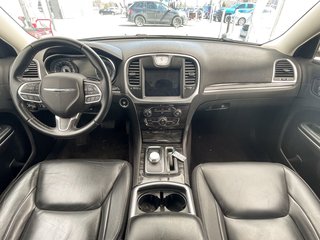 Chrysler 300  2018 à St-Jérôme, Québec - 13 - w320h240px