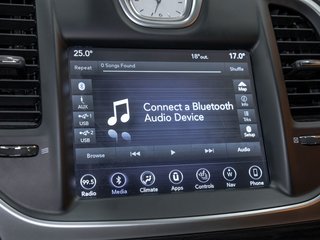 Chrysler 300  2018 à St-Jérôme, Québec - 20 - w320h240px
