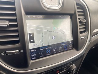Chrysler 300  2018 à St-Jérôme, Québec - 4 - w320h240px