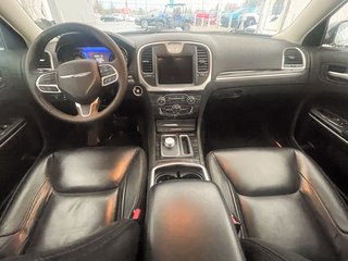 2022 Chrysler 300 in St-Jérôme, Quebec - 12 - w320h240px