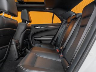2023 Chrysler 300 in St-Jérôme, Quebec - 29 - w320h240px