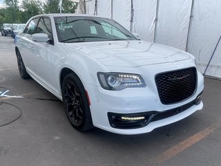 Chrysler 300  2023 à St-Jérôme, Québec - 10 - w320h240px