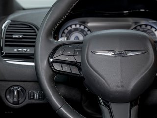 2023 Chrysler 300 in St-Jérôme, Quebec - 15 - w320h240px