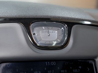 2023 Chrysler 300 in St-Jérôme, Quebec - 25 - w320h240px