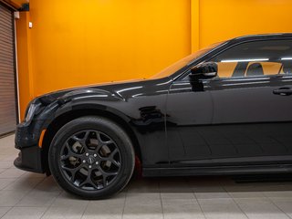 2023 Chrysler 300 in St-Jérôme, Quebec - 33 - w320h240px