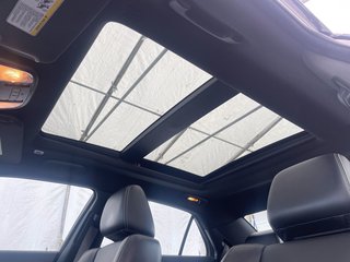 Chrysler 300  2023 à St-Jérôme, Québec - 3 - w320h240px
