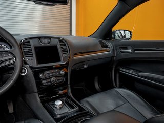 2023 Chrysler 300 in St-Jérôme, Quebec - 22 - w320h240px