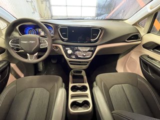 2022 Chrysler Grand Caravan in St-Jérôme, Quebec - 12 - w320h240px