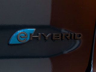 2022 Chrysler Pacifica Hybrid in St-Jérôme, Quebec - 35 - w320h240px