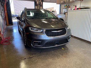 Chrysler Pacifica Hybrid  2022 à St-Jérôme, Québec - 9 - w320h240px