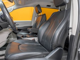Chrysler Pacifica Hybrid  2022 à St-Jérôme, Québec - 10 - w320h240px