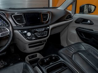 2020 Chrysler Pacifica in St-Jérôme, Quebec - 21 - w320h240px