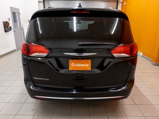 2020 Chrysler Pacifica in St-Jérôme, Quebec - 6 - w320h240px