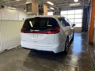 2024 Chrysler Pacifica in St-Jérôme, Quebec - 10 - w320h240px
