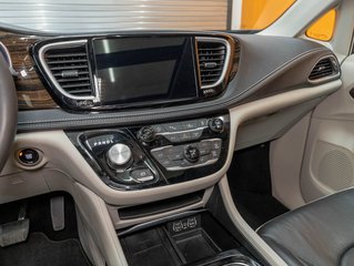 2024 Chrysler Pacifica in St-Jérôme, Quebec - 22 - w320h240px