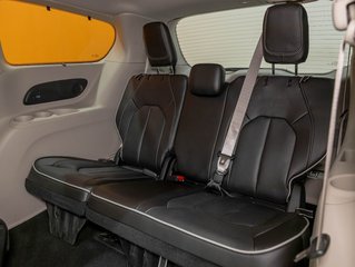 2024 Chrysler Pacifica in St-Jérôme, Quebec - 31 - w320h240px