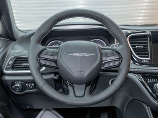2024 Chrysler Pacifica in St-Jérôme, Quebec - 14 - w320h240px