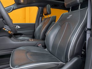 2024 Chrysler Pacifica in St-Jérôme, Quebec - 11 - w320h240px