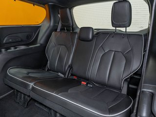 2024 Chrysler Pacifica in St-Jérôme, Quebec - 33 - w320h240px