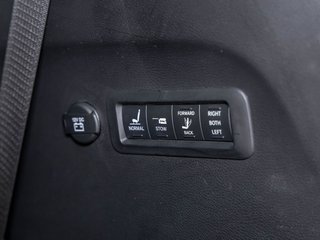 2024 Chrysler Pacifica in St-Jérôme, Quebec - 37 - w320h240px