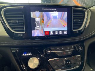 2024 Chrysler Pacifica in St-Jérôme, Quebec - 14 - w320h240px
