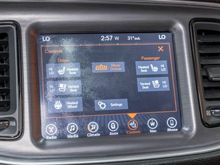 2017 Dodge Challenger in St-Jérôme, Quebec - 18 - w320h240px