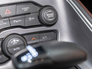 2017 Dodge Challenger in St-Jérôme, Quebec - 23 - w320h240px