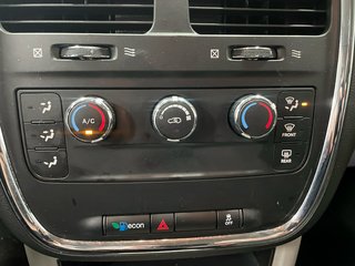 2017 Dodge Grand Caravan in St-Jérôme, Quebec - 12 - w320h240px
