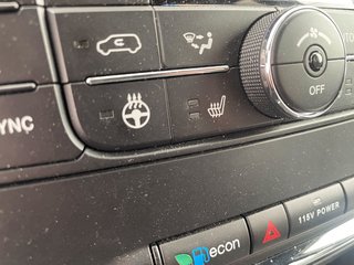 2018 Dodge Grand Caravan in St-Jérôme, Quebec - 12 - w320h240px