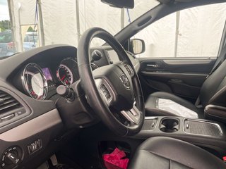 2018 Dodge Grand Caravan in St-Jérôme, Quebec - 3 - w320h240px