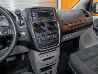 2020 Dodge Grand Caravan in St-Jérôme, Quebec - 16 - w320h240px
