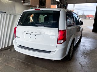 2020 Dodge Grand Caravan in St-Jérôme, Quebec - 8 - w320h240px