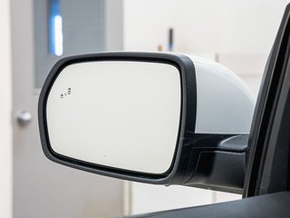 Ford Edge  2023 à St-Jérôme, Québec - 33 - w320h240px