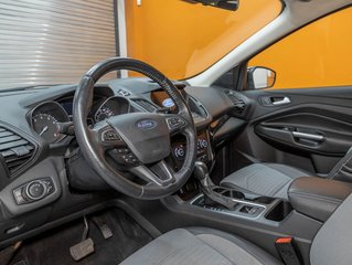 2017 Ford Escape in St-Jérôme, Quebec - 2 - w320h240px