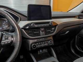 2021 Ford Escape in St-Jérôme, Quebec - 18 - w320h240px