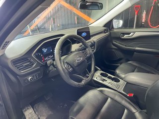 Ford Escape  2021 à St-Jérôme, Québec - 10 - w320h240px