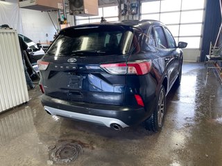 Ford Escape  2021 à St-Jérôme, Québec - 15 - w320h240px