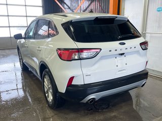 Ford Escape  2021 à St-Jérôme, Québec - 5 - w320h240px
